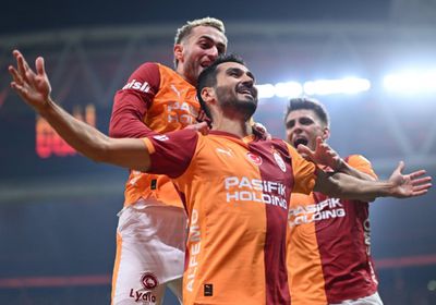 سان جيلواز يوقف سلسلة انتصارات غلطة سراي