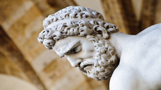 باحثون يعثرون على تمثال خشبي للأسطورة "هرقل" بإسبانيا