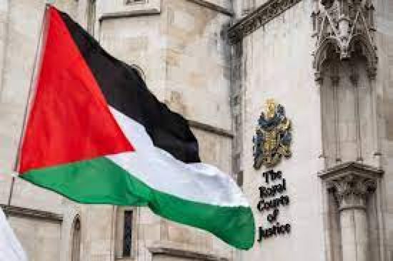محكمة بريطانية تنظر اليوم طعنًا ضد حظر حركة فلسطين أكشن