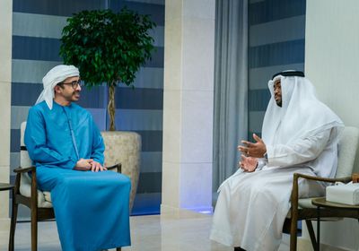 وزير الخارجية الإماراتي يستقبل نظيره في ترينيداد وتوباغو بأبوظبي