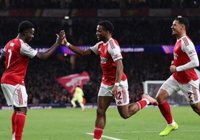 أرسنال يتخطى بايرن ميونخ بثلاثية