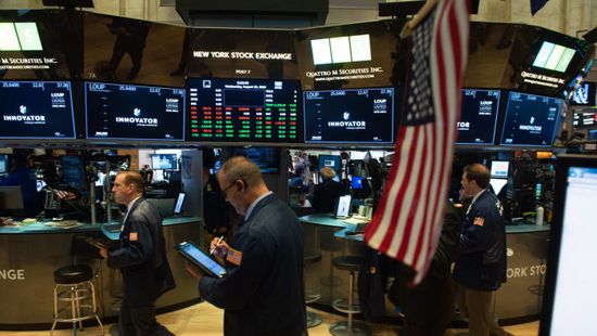 الأسهم الأمريكية تفتتح بارتفاع بعد إصلاح العطل التقني