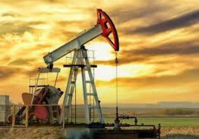الأطول منذ 2023.. النفط يتراجع ويسجل خسائر شهرية