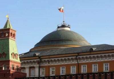 أول تعليق من الكرملين على استقالة رئيس مكتب زيلينسكي