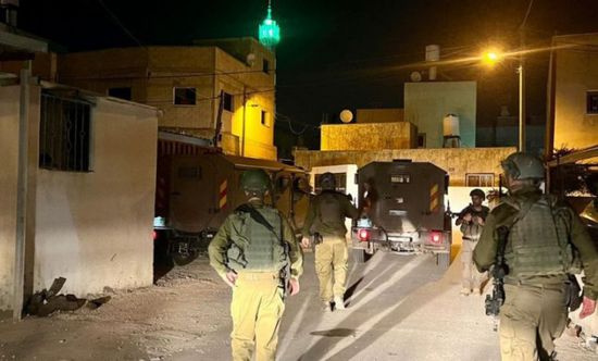 قوات الاحتلال تقتحم مخيم العروب شمالي الخليل