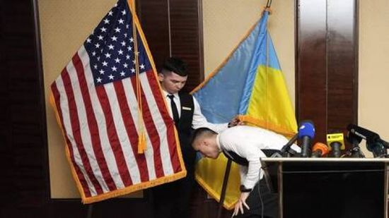 وفد أوكراني يغادر للولايات المتحدة لإجراء مناقشات خطة السلام