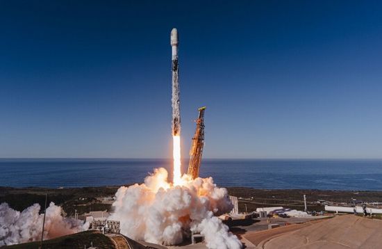 الإمارات: نجاح إطلاق القمر الاصطناعي "فاي 1"