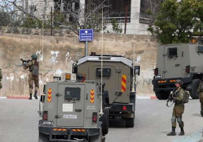 الجيش الإسرائيلي يقرر الانسحاب من طوباس ويقتحم الخليل وجنين