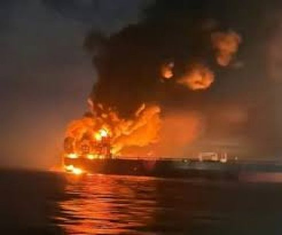 طائرات بحرية أوكرانية تستهدف ناقلتي نفط روسيتين