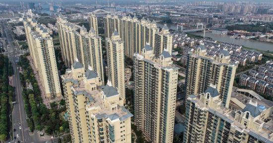 تباطؤ نمو أسعار المنازل الأمريكية بأدنى وتيرة منذ 2023