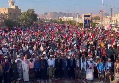 انطلاق احتفال عيد الاستقلال بترديد النشيد الوطني الجنوبي في سيئون