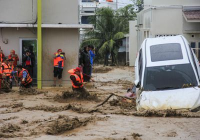 حصيلة قتلى الفيضانات في إندونيسيا وتايلاند وسريلانكا تتخطى الألف