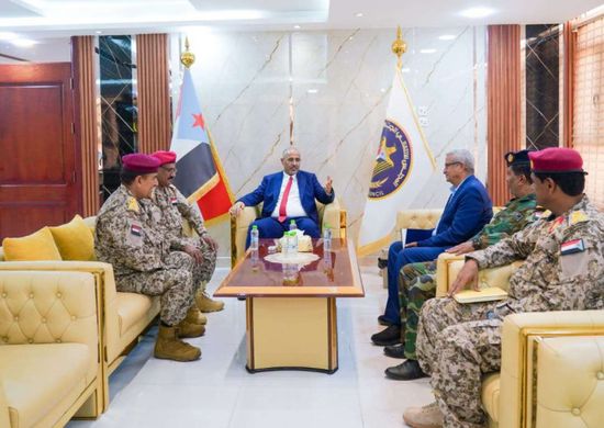 الرئيس الزُبيدي: استقرار سقطرى يحول الجزيرة وجهة سياحية عالمية