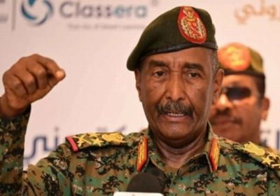 البرهان يدعو للعودة إلى علم استقلال السودان