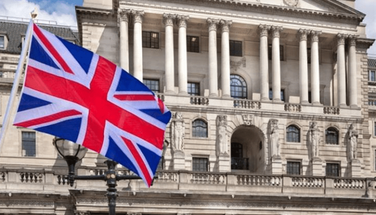 بنك إنجلترا يطلق تحذيرًا من مخاطر فقاعة الذكاء الاصطناعي