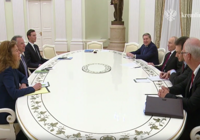 بدء اجتماع بوتين والوفد الأمريكي في الكرملين