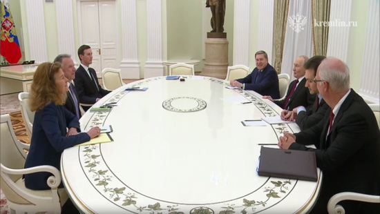 بدء اجتماع بوتين والوفد الأمريكي في الكرملين