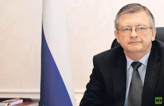 بوتين يقرر إعفاء سفير روسيا لدى بولندا من منصبه