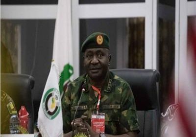 بعد إقالته.. تعيين رئيس الأركان النيجيري السابق في منصب وزير الدفاع
