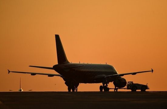 الولايات المتحدة تطالب فنزويلا باستئناف رحلات الطيران للمهاجرين