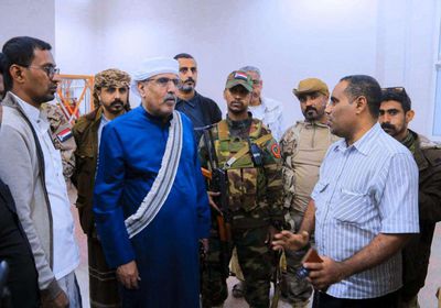 بتوجيهات الرئيس الزُبيدي.. الكثيري يطلع على مستوى جاهزية مطار سيئون