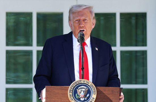 ترامب يتعهد بتنفيذ المرحلة الثانية من اتفاق غزة