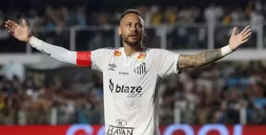 نيمار يسجل ثلاثية ويعزز آمال سانتوس في البقاء بالدوري البرازيلي