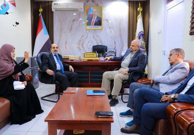 فريق التوجيه بالعاصمة عدن يهنئ الرئيس الزُبيدي بتحرير وادي حضرموت