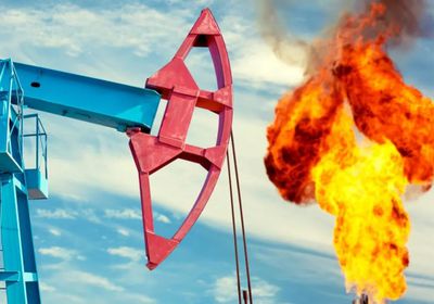 تزايد الإنتاج يدفع النفط الكندي لأدنى مستوى مقارنة بالأمريكي