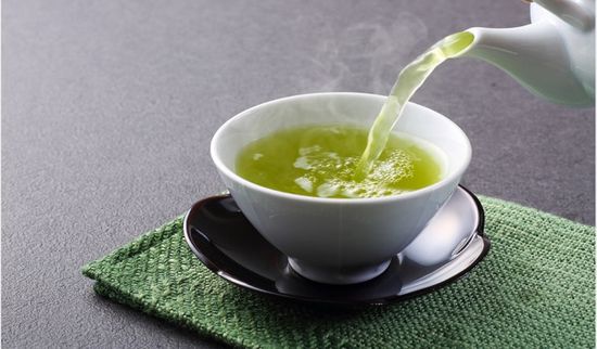 أهمية تناول الشاي الأخضر يوميًا