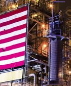 إنتاج النفط الأمريكي يسجل مستوى قياسيا رغم تخمة المعروض