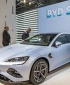 تراجع مبيعات "بي واي دي" للشهر الثالث على التوالي