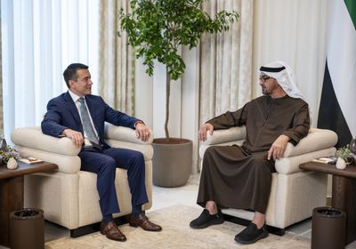 محمد بن زايد يبحث مع رئيس الإكوادور علاقات التعاون المشتركة
