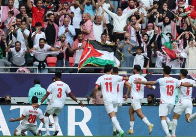 بثلاثية.. منتخب الأردن يفوز على الكويت ويتأهل لربع نهائي كأس العرب