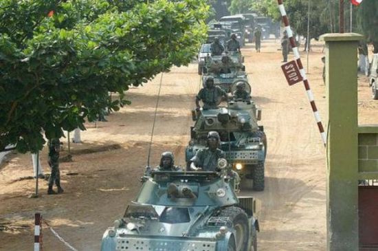 جنود في بنين يقولون عبر التلفزيون الوطني إنهم سيطروا على السلطة