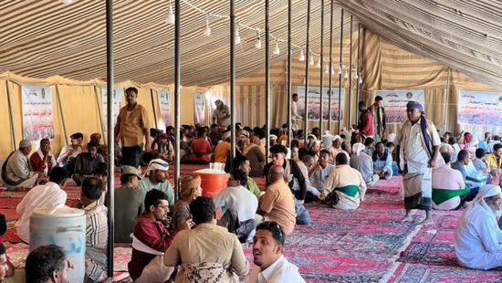 حشود شعبية تتوافد إلى اعتصام سيئون تأييدا لـ "الانتقالي"