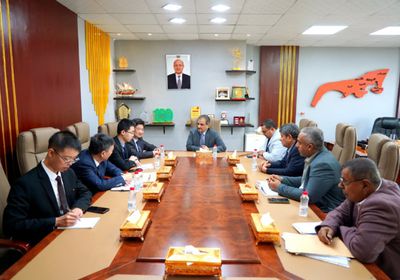 لملس يناقش مع القائم بأعمال السفير الصيني التعاون بمجالات التنمية