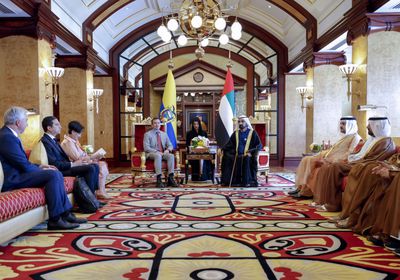 محمد بن راشد يبحث مع رئيس الإكوادور سبل تعزيز العلاقات الثنائية