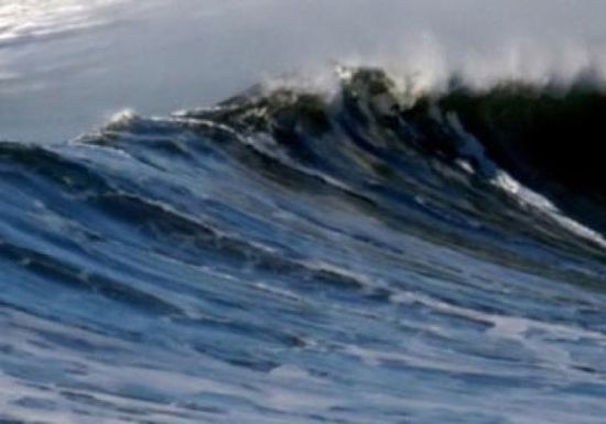 قتلى وجرحى بسبب موجة عملاقة اجتاحت مسبحًا في إسبانيا