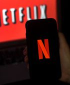 ترامب يلقي بظلال من الشك على صفقة شراء نتفليكس لشركة "وارنر براذرز"