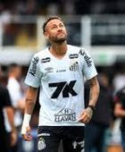 نيمار سيخضع لجراحة في ركبته بعد مساعدة سانتوس على تفادي الهبوط