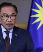 رئيس الوزراء الماليزي يدعو إلى ضبط النفس بين الجيشين التايلاندي والكمبودي