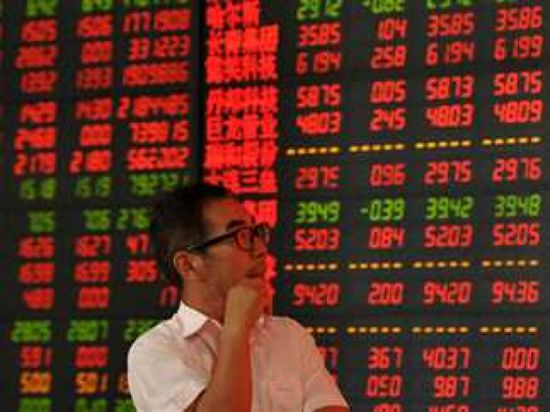 المؤشرات الصينية تنهي أولى جلسات الأسبوع على ارتفاع