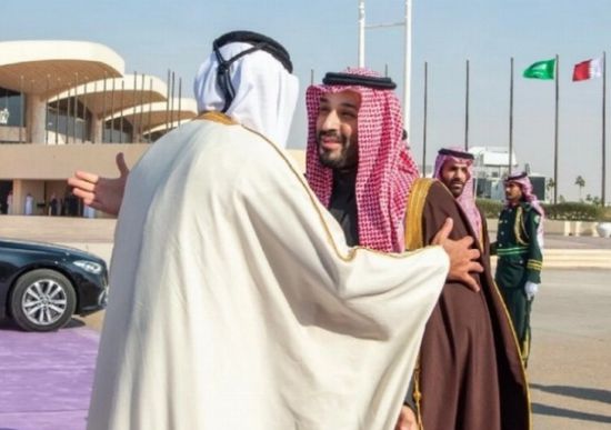 أمير قطر يغادر الرياض