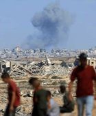 إصابة 6 نازحين بنيران مسيرة إسرائيلية بحي الشجاعية