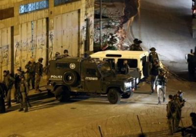 إسرائيل تنفذ سلسلة اقتحامات بعدة مناطق بالضفة الغربية