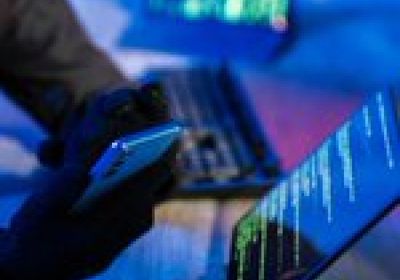 الهند تتراجع عن إلزام مصنعي الجوالات بتثبيت تطبيق الأمن السيبراني