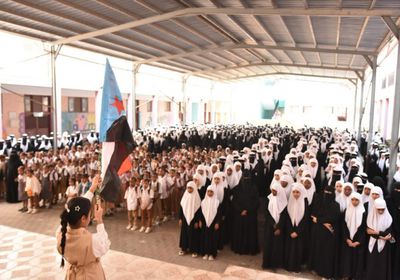 طلاب مدارس ساحل حضرموت يرددون النشيد الوطني الجنوبي