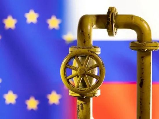 الاتحاد الأوروبي يُقر خطة لوقف واردات الغاز الروسي