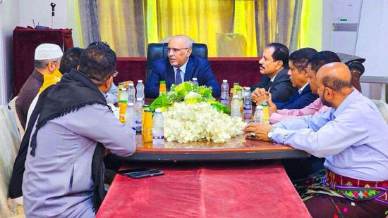 الكثيري يطلع على أوضاع مؤسسة كهرباء وادي حضرموت